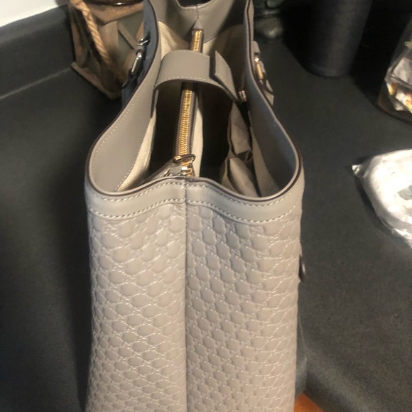 Authentic Leather Gucci Handbag NWT - Picture 4 of 8